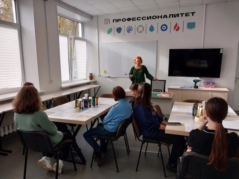 В псковском колледже прошел день открытых дверей «Профессионалитета»